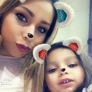 Meet your Posher, Mariela